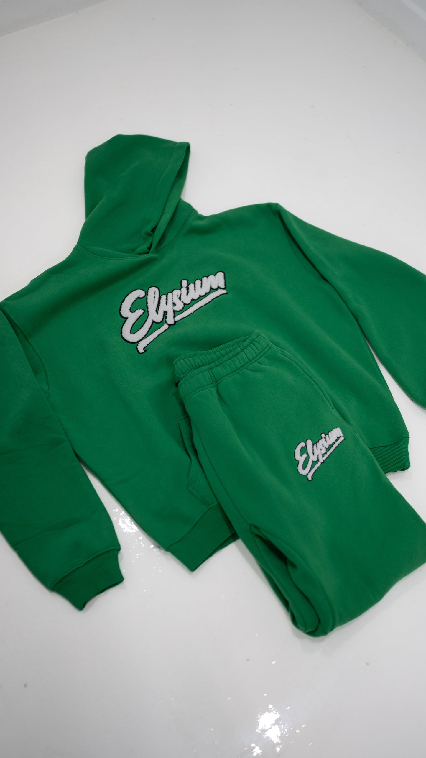 Joggers Charm Green Chenille patch
